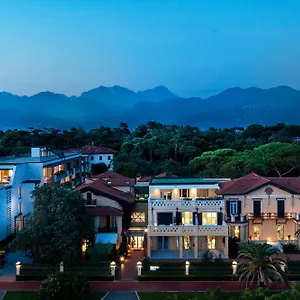 Byron ***** Forte dei Marmi